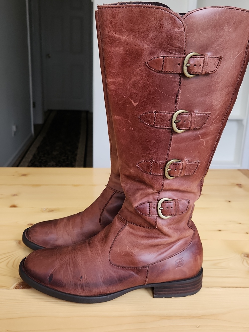 Born Cuatros Buckle Distressed Leather Womens Riding Knee High Boots Size 7.5 - Picture 4 of 17